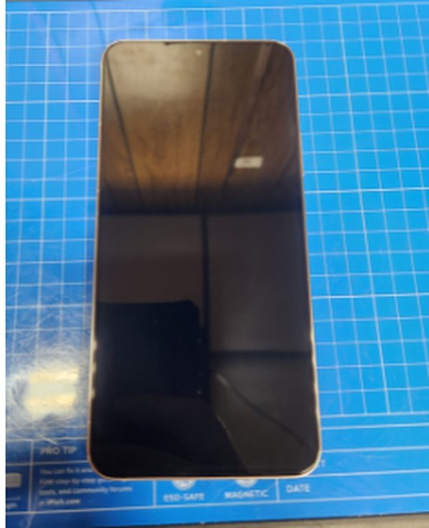 The same Galaxy S22 Plus after repair: new display, glass clean and unbroken